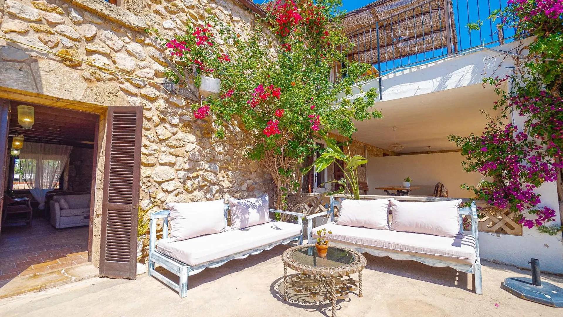 Farm stay Can Cap De Bou By Alquilair Villa Pollenca Spain